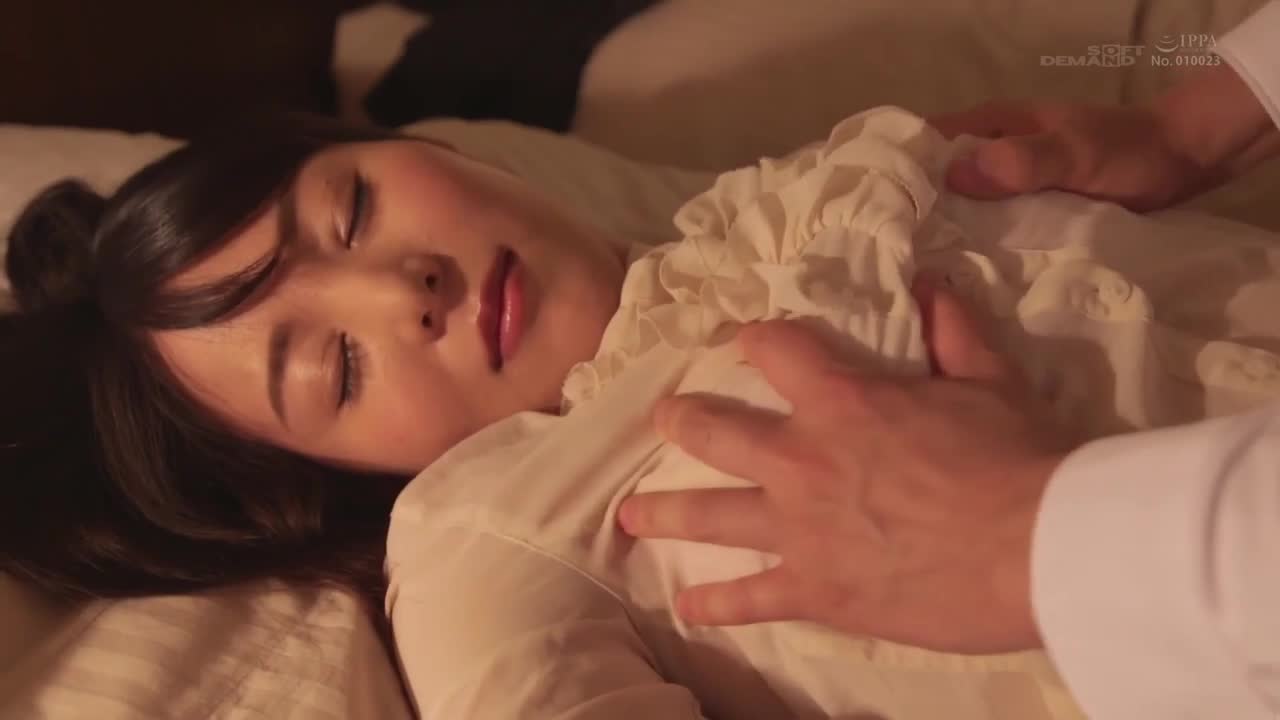 KIRE-057 | 失败后也满面笑容的前辈。 和处男部下拼房…。肯定并鼓励做不好工作的他，仅仅一次的SEX，却因为精力旺盛而被持续侵犯。 冈田雏乃 | 撸撸吧-视频,色播,色站,色情女优,色片宝库,啪啪谜片