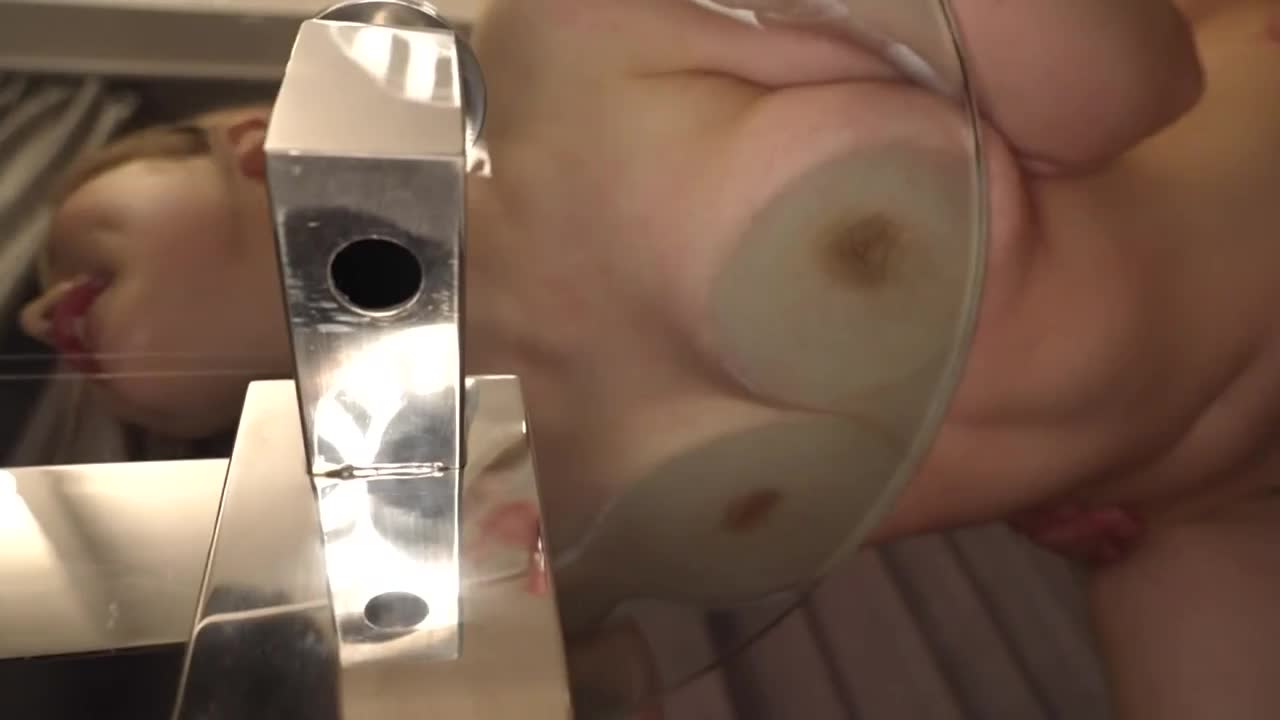 300MIUM-787 | 在男人的睡脸上撒尿的角色扮演者！【丰润E罩杯华丽女孩】x【健身过的巨大美臀】x【长舌饕餮巨根的极致口交】被大肉棒搅动小穴直到失禁！喝酒到早餐91 于麻布十号站周边 | 撸撸吧-视频,色播,色站,色情女优,色片宝库,啪啪谜片