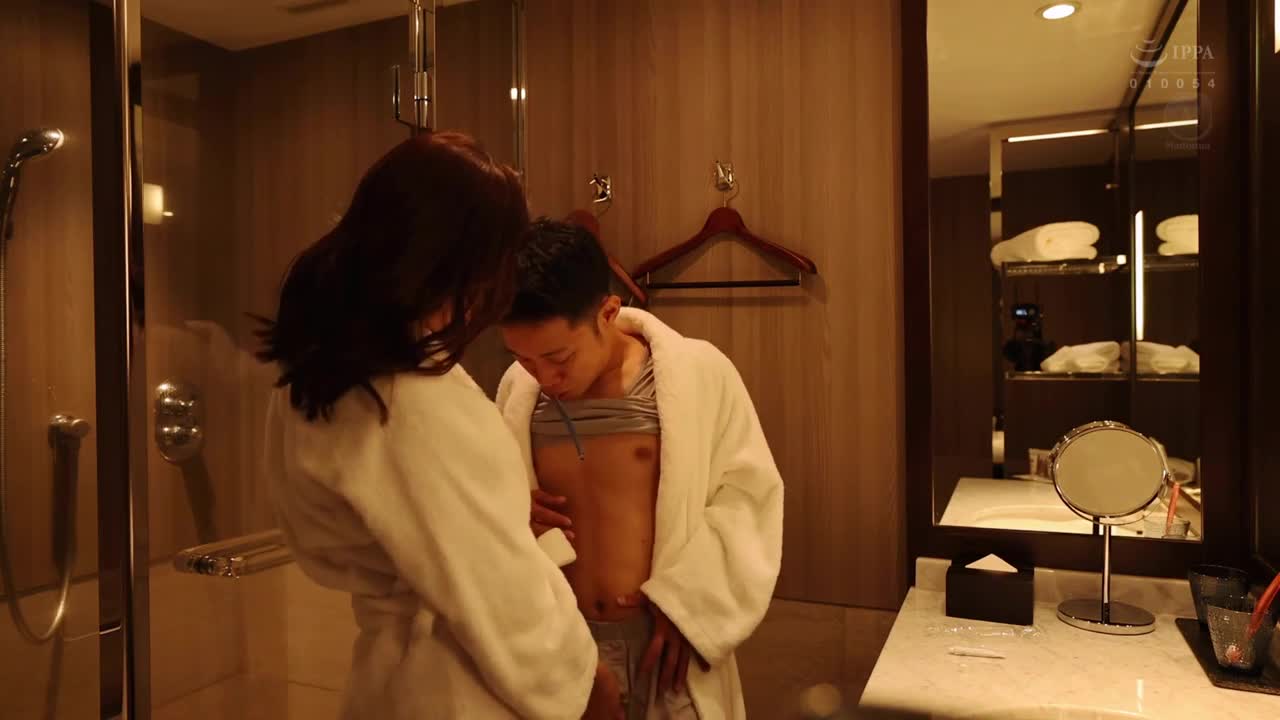 ACHJ-004 | 其名为「大色女」爆裂诞生。今晚不让你睡…和极赞人妻的过夜中出客房。被超人气专属「木下凛凛子」廿四小时一直玩弄。 木下凛凛子 | 撸撸吧-视频,色播,色站,色情女优,色片宝库,啪啪谜片